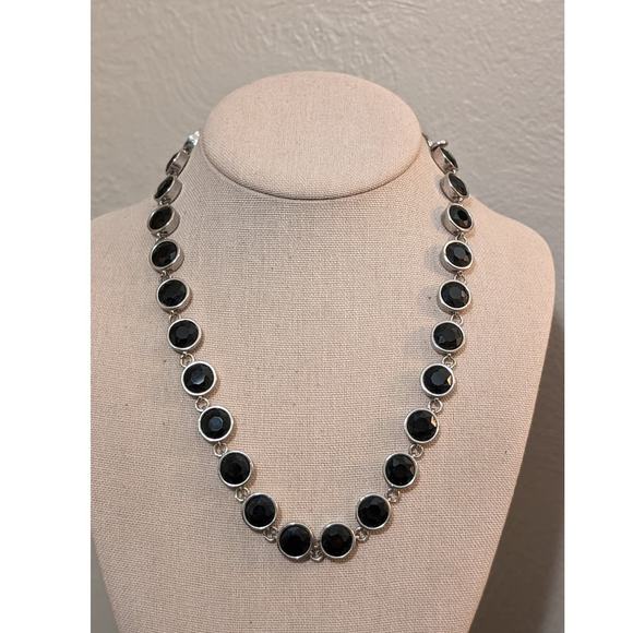 Bezel Set Faceted Glass Crystal Beads Set in Silver Tone Metal Necklace - Picture 1 of 7
